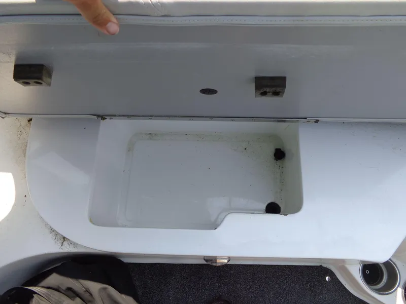 Slide: The Image of Tigé 24Ve 2011 - 14