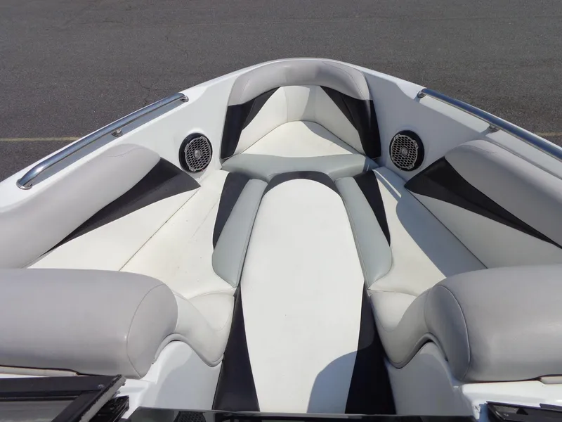 Slide: The Image of Tigé 24Ve 2011 - 24