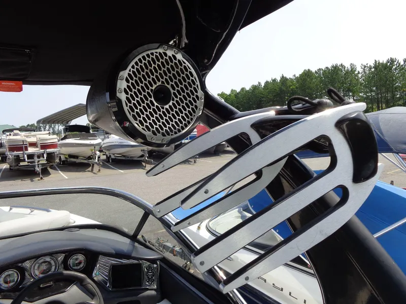 Slide: The Image of Tigé 24Ve 2011 - 31