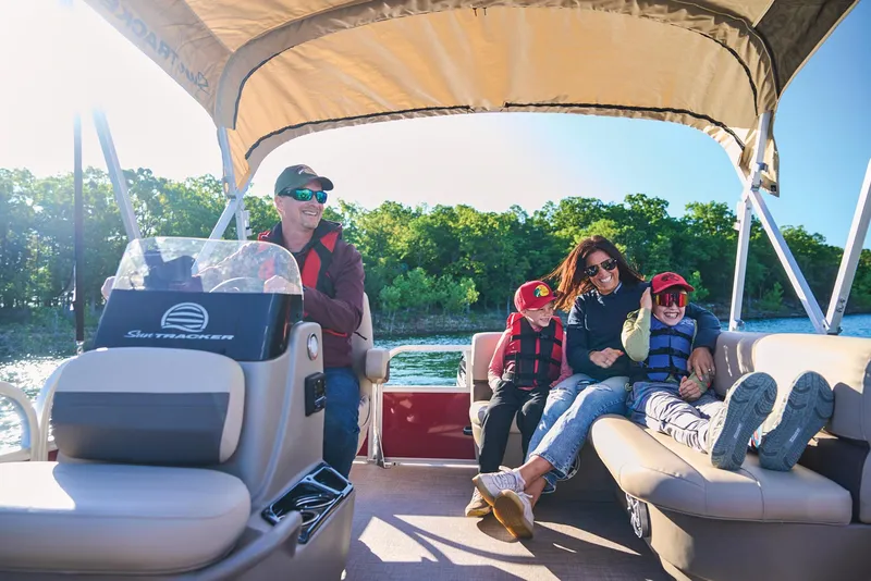 Slide: The Image of Sun Tracker Bass Buggy 16 XL Select 2025 - 55