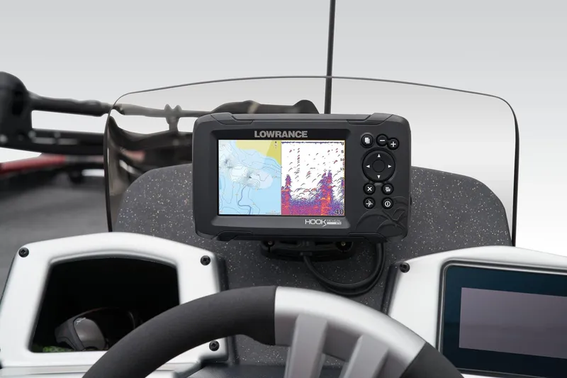 Slide: The Image of 2025 Tracker Pro Team 175 - 32