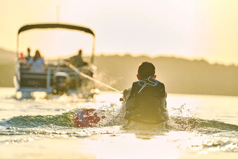 Slide: The Image of Sun Tracker SportFish 20 DLX 2025 - 84