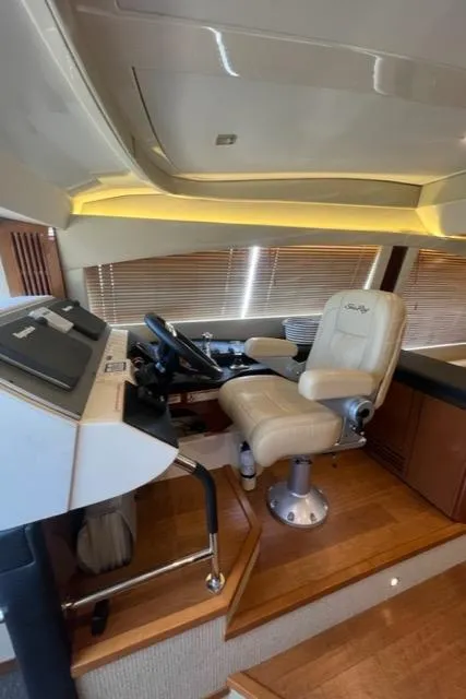 Slide: The Image of Sea Ray 510 Fly 2016 - 66
