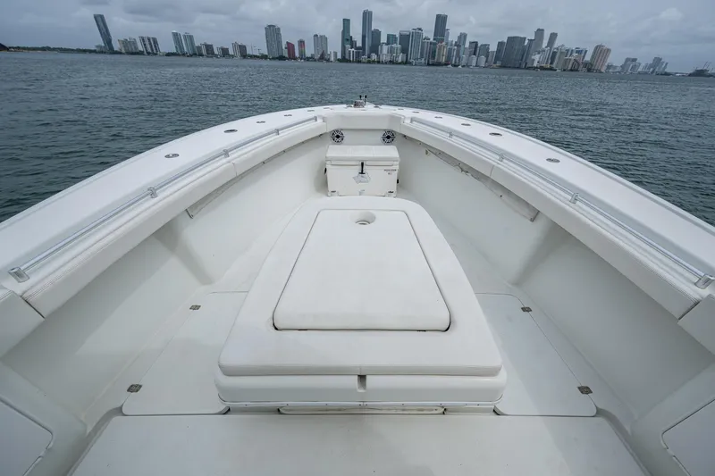 Slide: The Image of Yellowfin 39 Offshore 2013 - 50