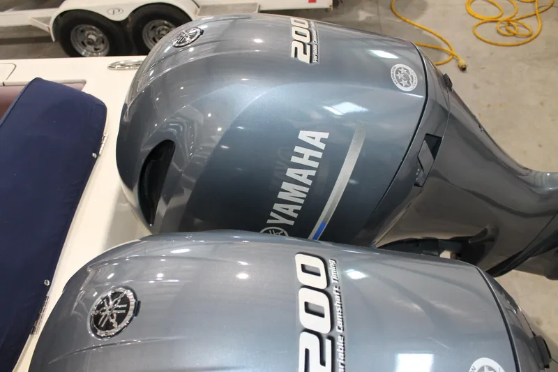 Slide: The Image of Twin Yamaha 200 outboard engines on a 2018 Chris-Craft Catalina 26 boat. - 4