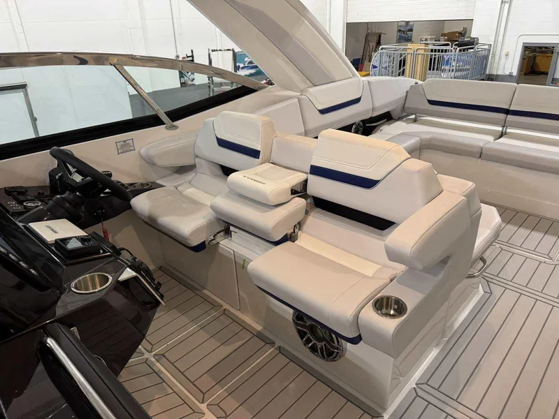 Slide: The Image of Formula 360 Crossover Bowrider I/O 2026 - 56