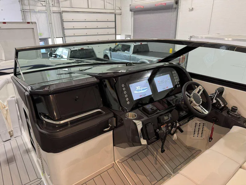 Slide: The Image of Formula 360 Crossover Bowrider I/O 2026 - 58