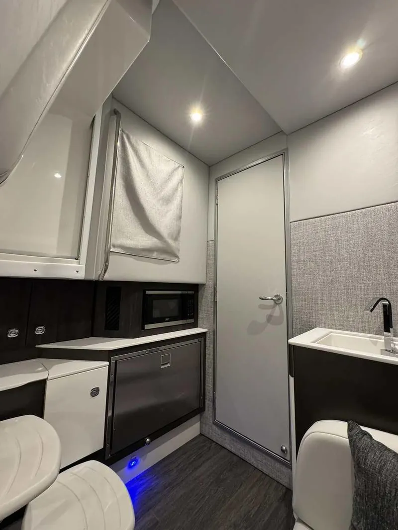 Slide: The Image of Formula 360 Crossover Bowrider I/O 2026 - 90