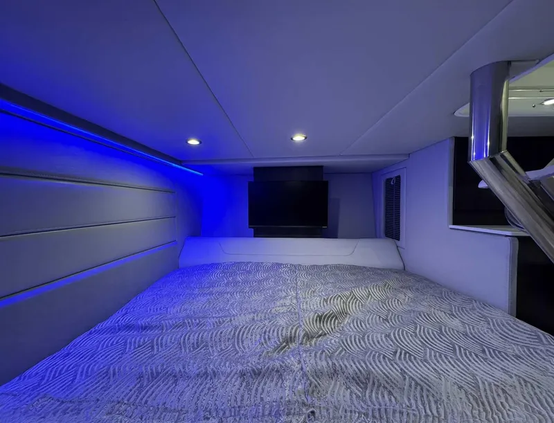 Slide: The Image of Formula 360 Crossover Bowrider I/O 2026 - 99