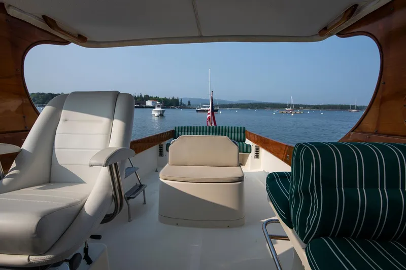 Slide: The Image of Hinckley Yachts Picnic Boat 2000 - 28