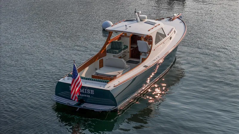 Slide: The Image of Hinckley Yachts Picnic Boat 2000 - 9
