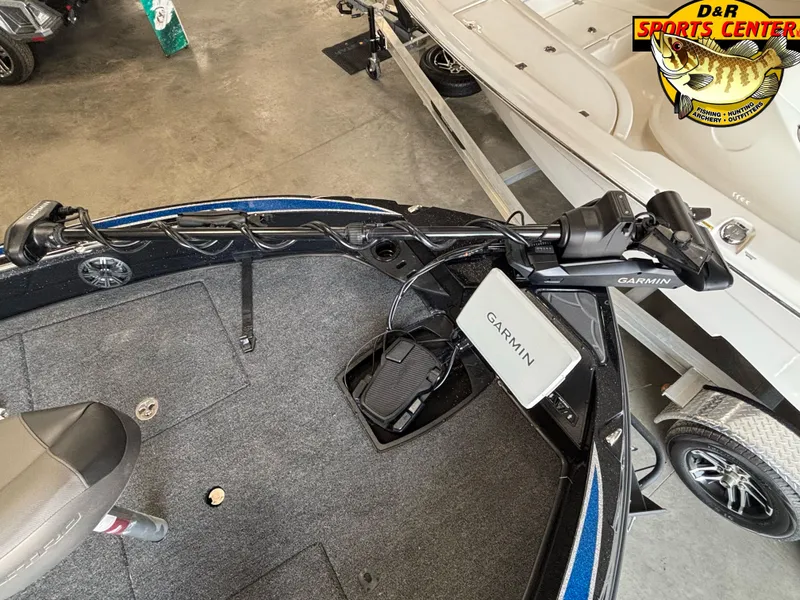 Slide: The Image of 2025 Nitro ZV20 Sport Pro boat with Garmin equipment at D&R Sports Center. - 9