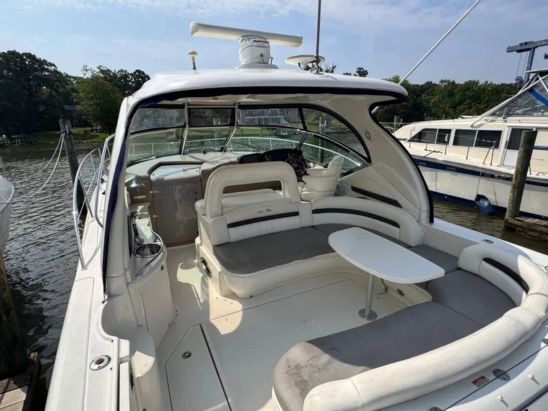 Slide: The Image of Sea Ray 420 Sundancer 2003 - 13