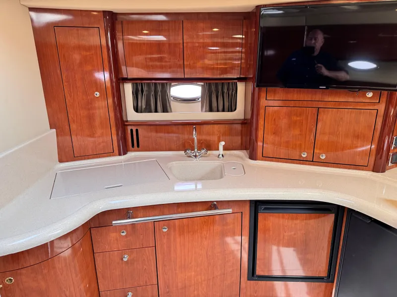 Slide: The Image of Sea Ray 420 Sundancer 2003 - 29
