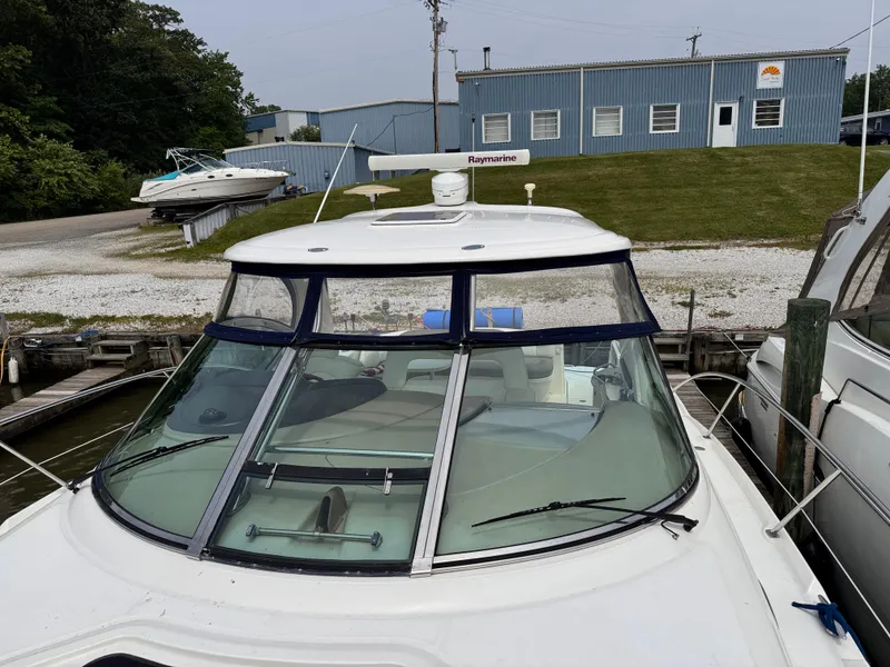 Slide: The Image of Sea Ray 420 Sundancer 2003 - 50