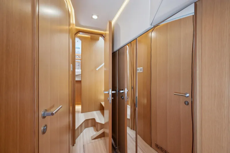 Slide: The Image of McConaghy MC60 2019 - 67