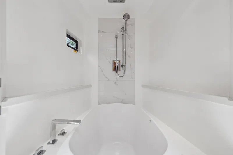 Slide: The Image of McConaghy MC60 2019 - 77