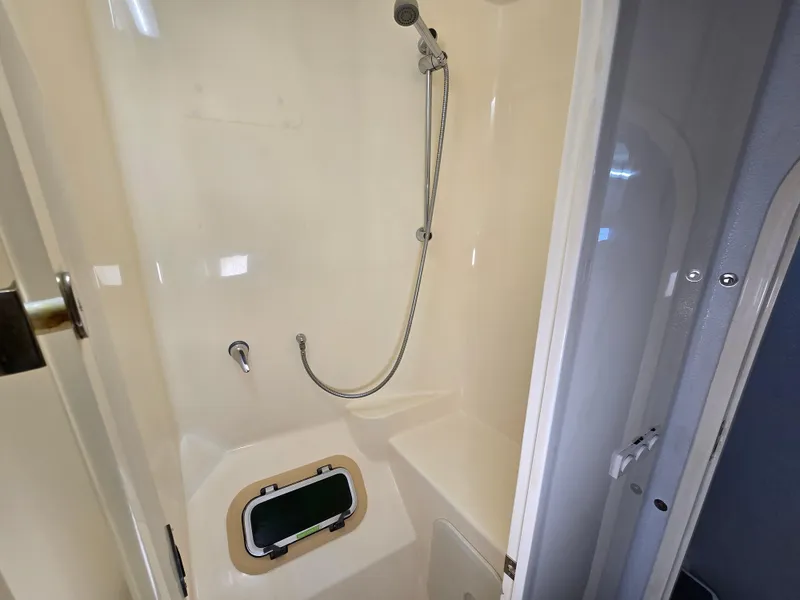 Slide: The Image of Voyage 580 2007 - 34