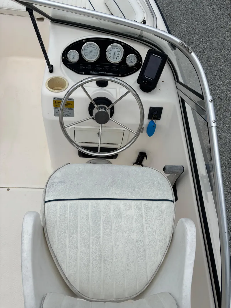 Slide: The Image of Sea Hunt 186 Escape 2004 - 10