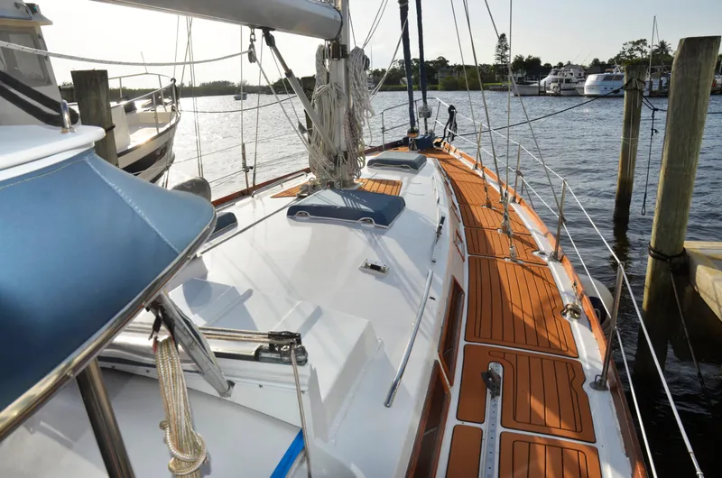 Slide: The Image of Cheoy Lee Sloop 1980 - 10