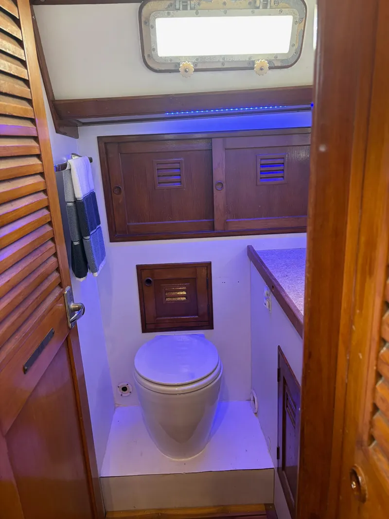 Slide: The Image of Cheoy Lee Sloop 1980 - 34