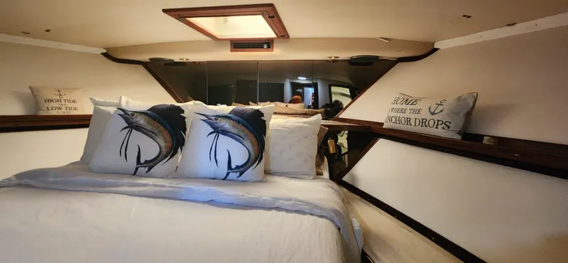 Slide: The Image of Hatteras 65 Convertible 1987 - 101