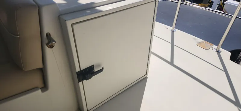 Slide: The Image of Hatteras 65 Convertible 1987 - 106