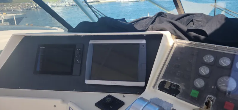 Slide: The Image of Hatteras 65 Convertible 1987 - 117