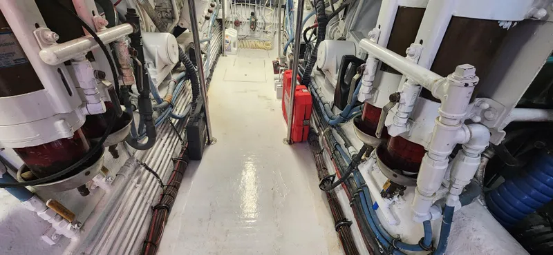 Slide: The Image of Hatteras 65 Convertible 1987 - 120