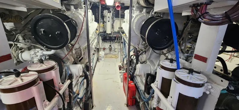 Slide: The Image of Hatteras 65 Convertible 1987 - 121