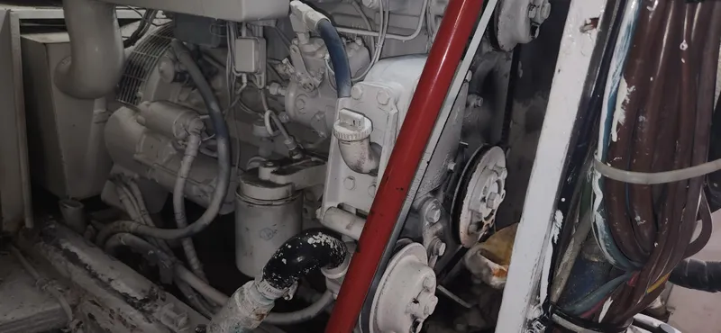 Slide: The Image of Hatteras 65 Convertible 1987 - 124