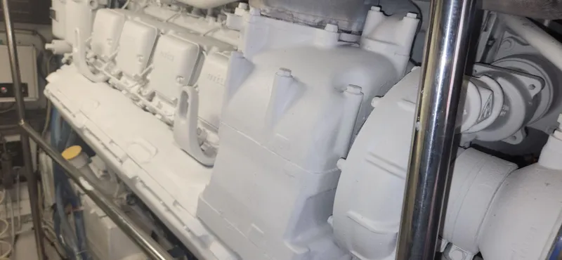 Slide: The Image of Hatteras 65 Convertible 1987 - 127