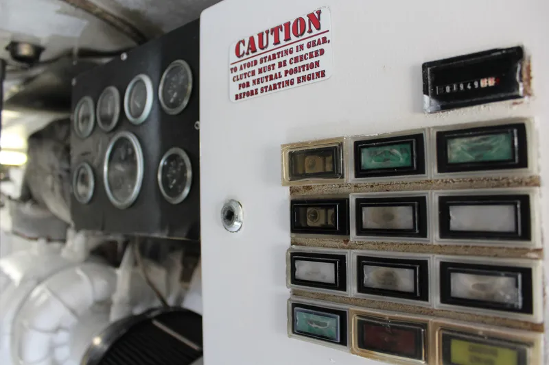 Slide: The Image of Hatteras 65 Convertible 1987 - 61