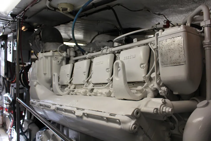 Slide: The Image of Hatteras 65 Convertible 1987 - 64