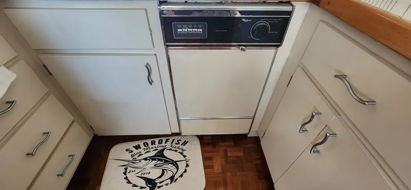 Slide: The Image of Hatteras 65 Convertible 1987 - 82