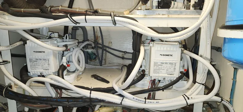 Slide: The Image of Hatteras 65 Convertible 1987 - 88