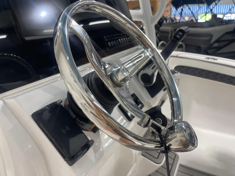 Slide: The Image of Tidewater 210 LXF 2025 - 16