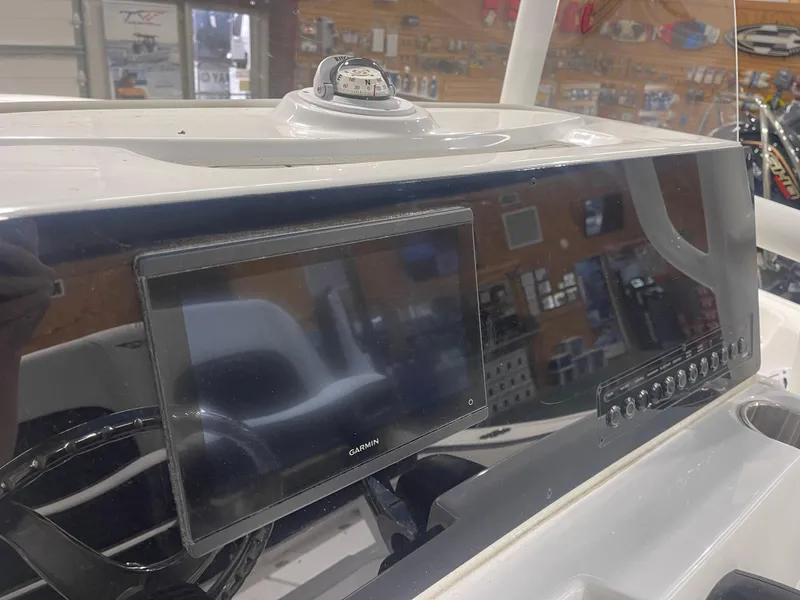 Slide: The Image of Tidewater 210 LXF 2025 - 17