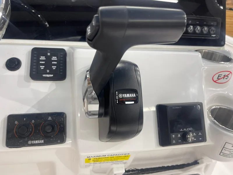 Slide: The Image of Tidewater 210 LXF 2025 - 18