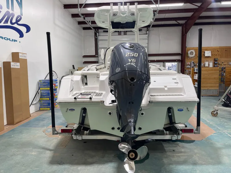 Slide: The Image of Tidewater 220 LXF 2025 - 11