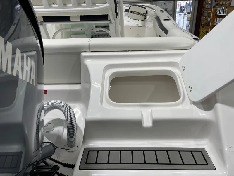 Slide: The Image of Tidewater 220 LXF 2025 - 12