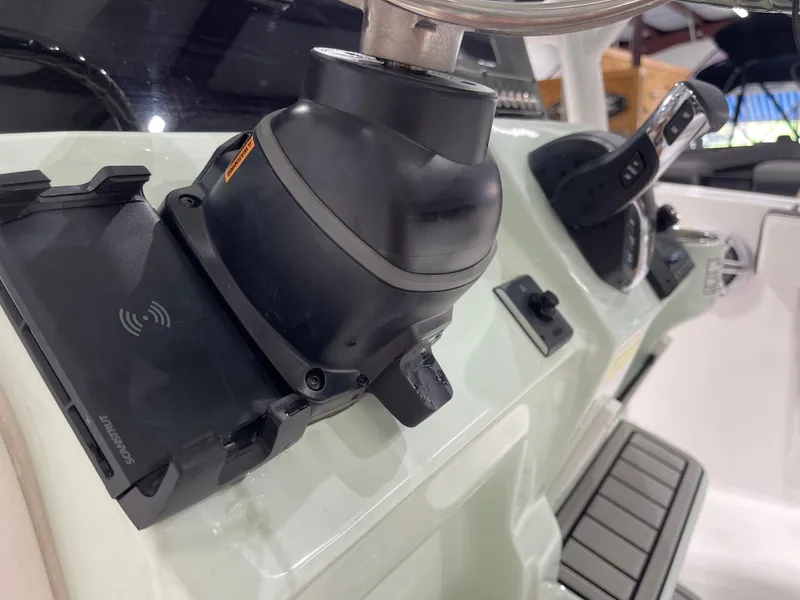 Slide: The Image of Tidewater 220 LXF 2025 - 25