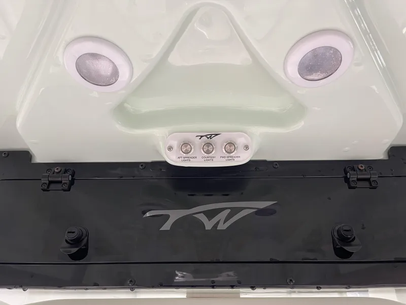 Slide: The Image of Tidewater 220 LXF 2025 - 27