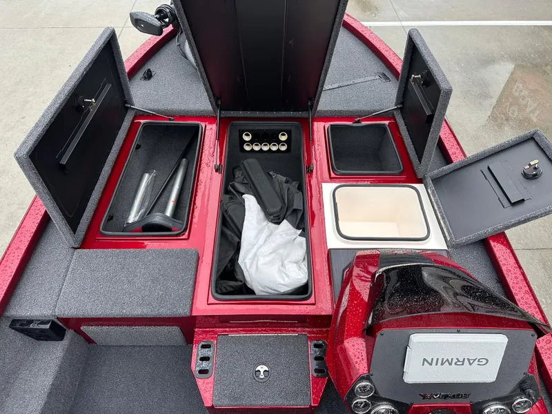 Slide: The Image of Vexus AVX1880 2025 - 18