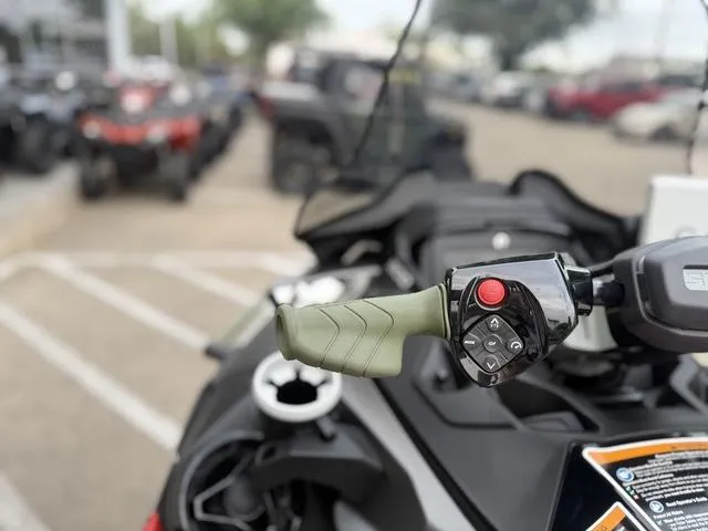 Slide: The Image of Sea-Doo FISH PRO 2025 - 13