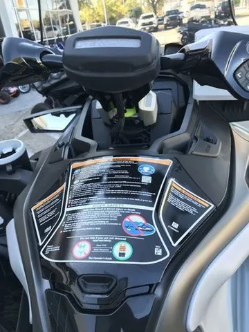 Slide: The Image of Sea-Doo FISH PRO 2025 - 27