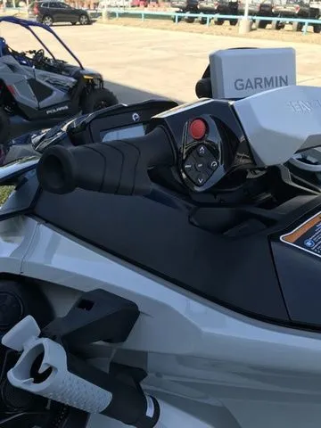 Slide: The Image of Sea-Doo FISH PRO 2025 - 29