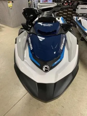 Slide: The Image of Sea-Doo FISH PRO 2025 - 3