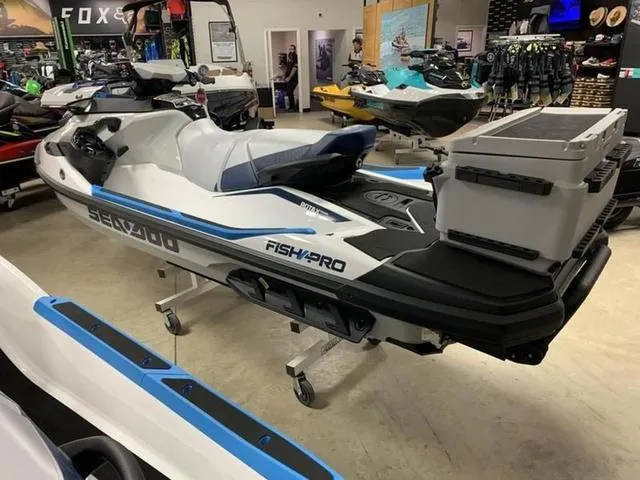 Slide: The Image of Sea-Doo FISH PRO 2025 - 5