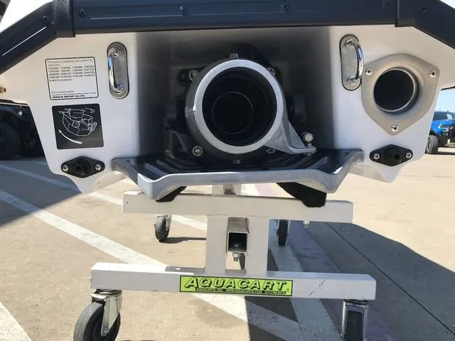 Slide: The Image of Yamaha SJ1050-B 2025 - 16